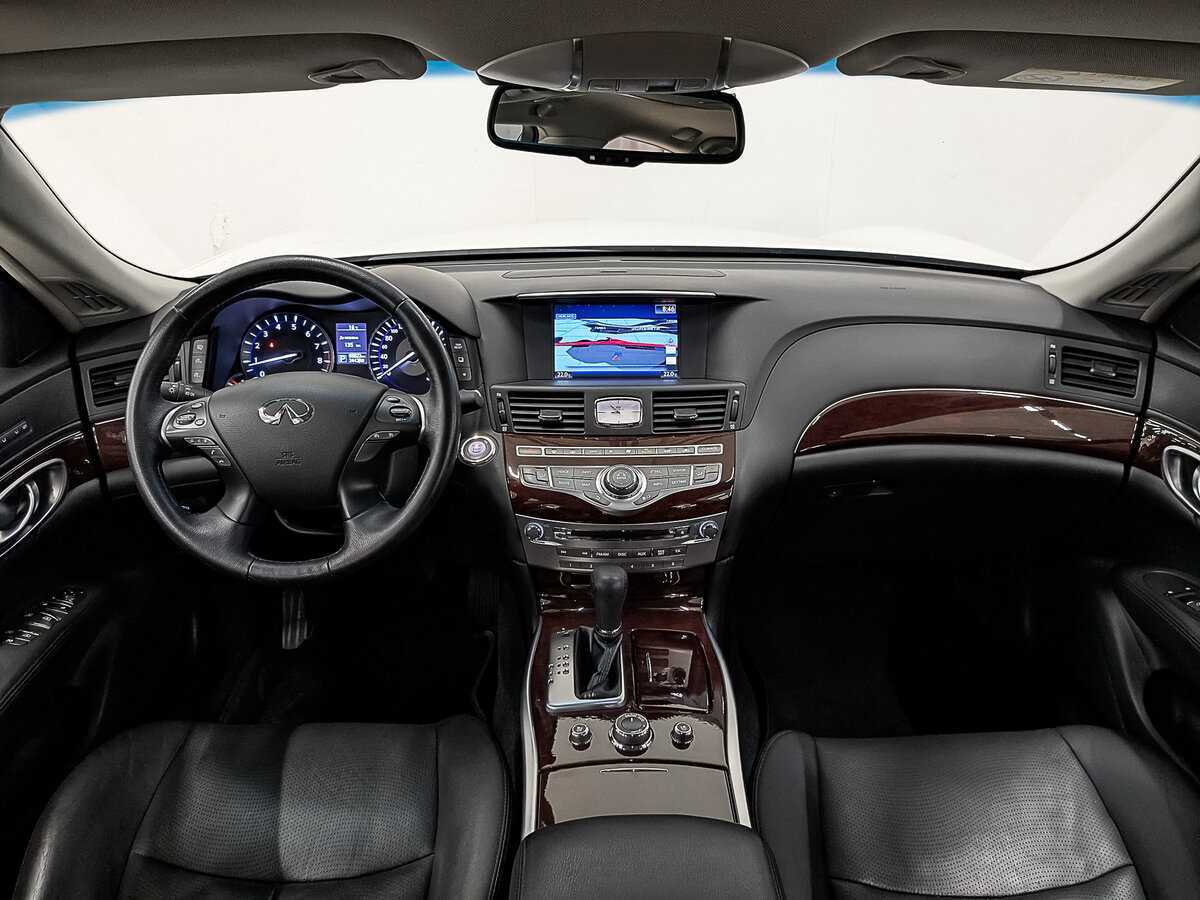 Infiniti Q70 с пробегом — 2016 год. Фото: #13