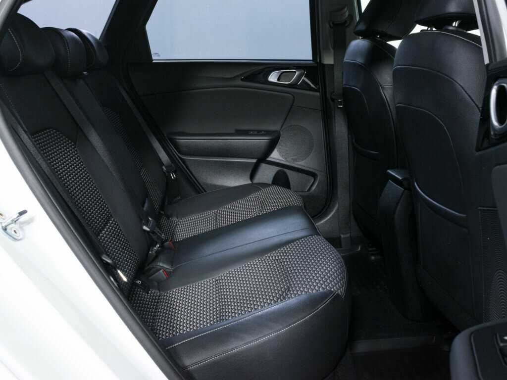 Kia Ceed с пробегом — 2022 год. Фото: #9