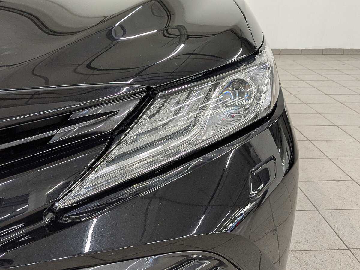 Toyota Camry с пробегом — 2020 год. Фото: #10
