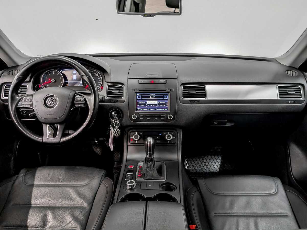 Volkswagen Touareg с пробегом — 2013 год. Фото: #13