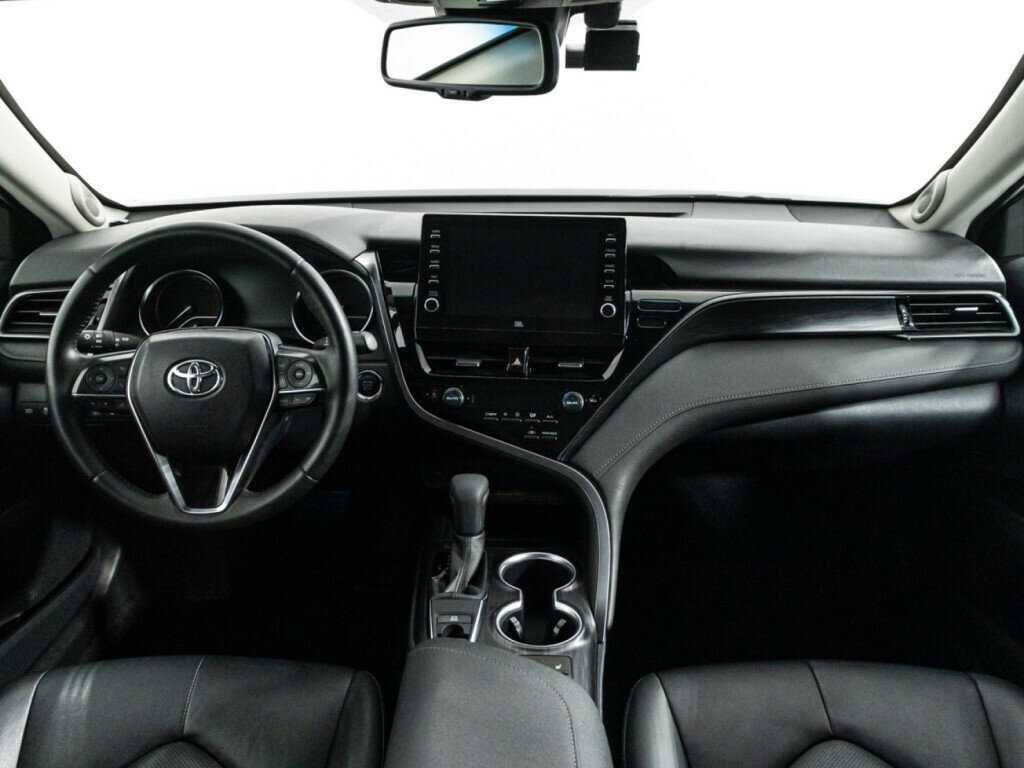 Toyota Camry с пробегом — 2021 год. Фото: #12