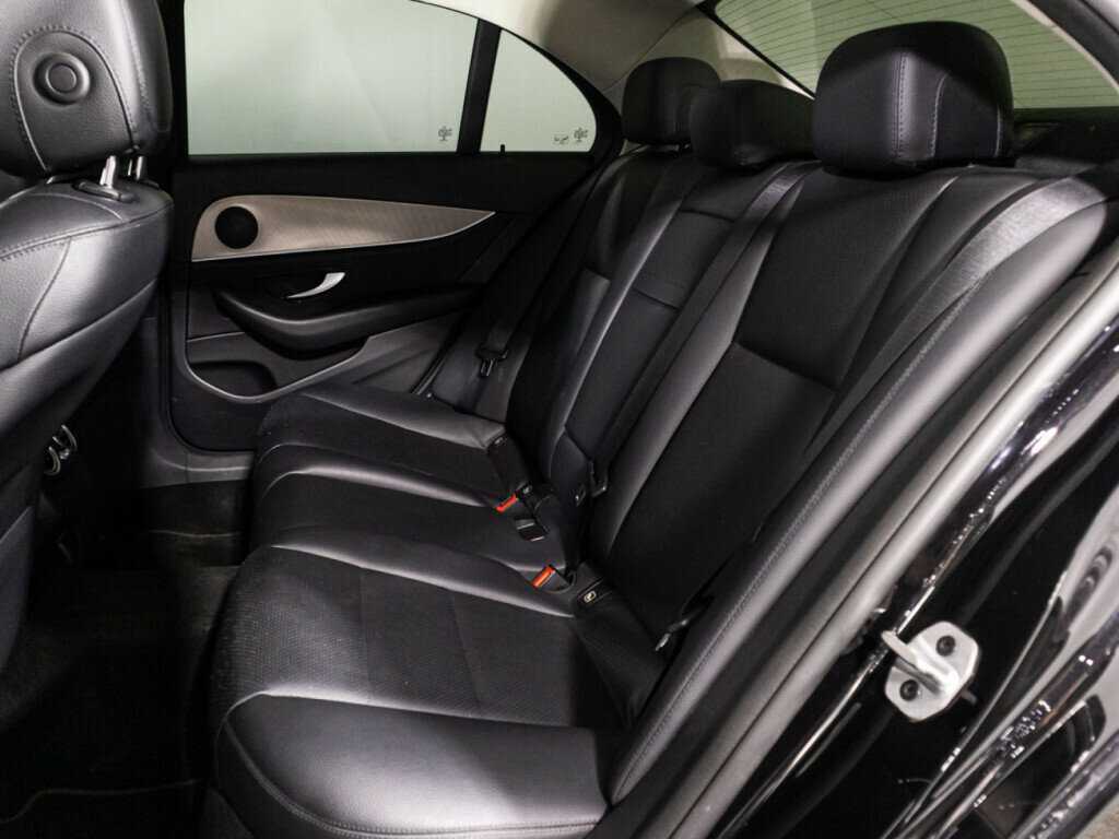 Mercedes-Benz E-Класс с пробегом — 2018 год. Фото: #9