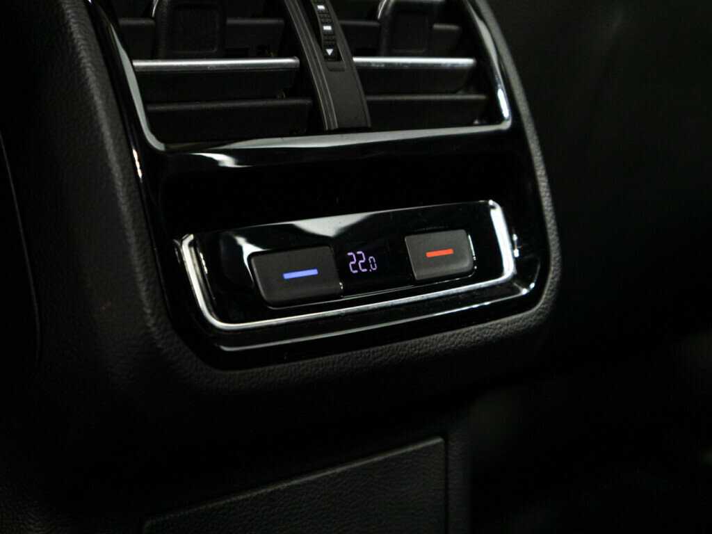 Volkswagen Passat с пробегом — 2016 год. Фото: #20