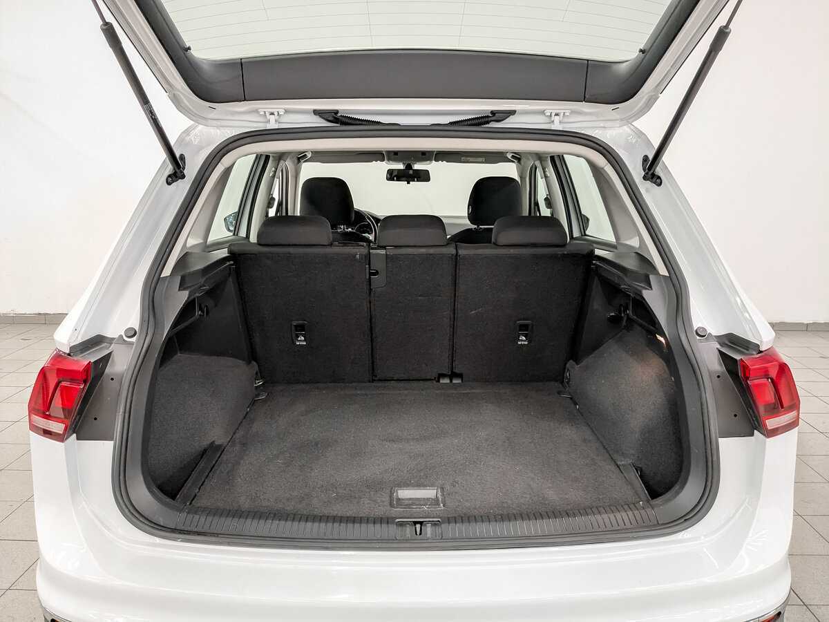 Volkswagen Tiguan с пробегом — 2021 год. Фото: #9