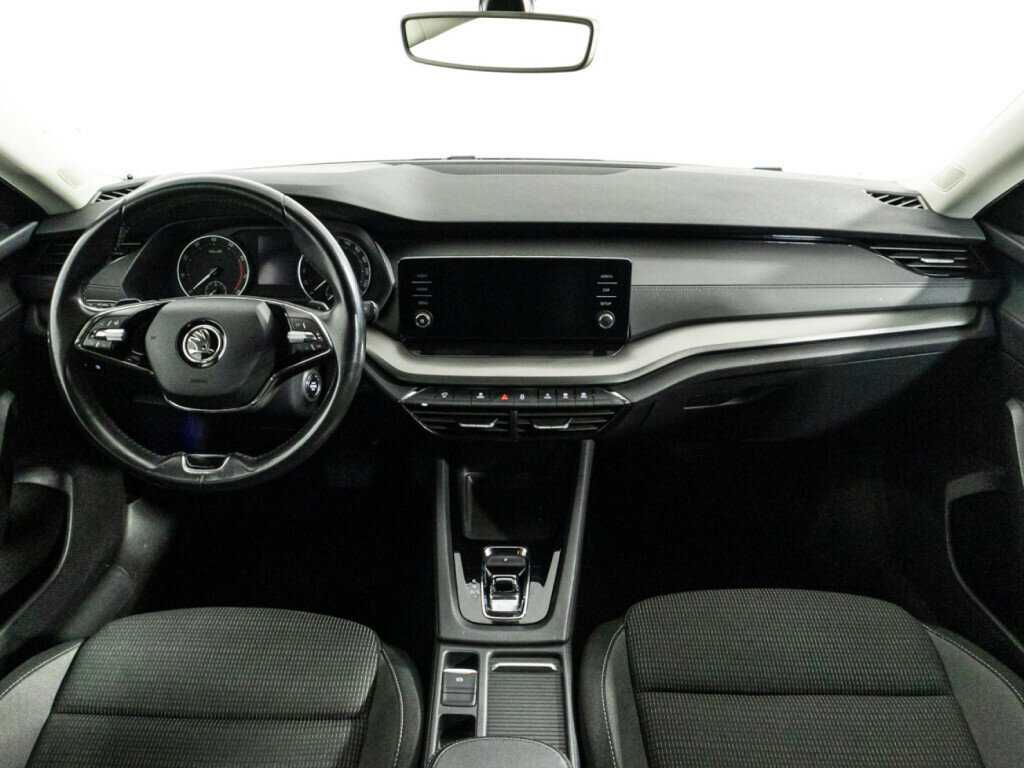 Skoda Octavia с пробегом — 2020 год. Фото: #12