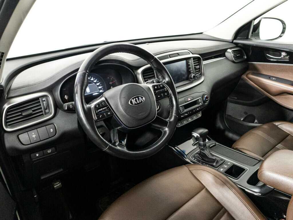 Kia Sorento с пробегом — 2019 год. Фото: #10