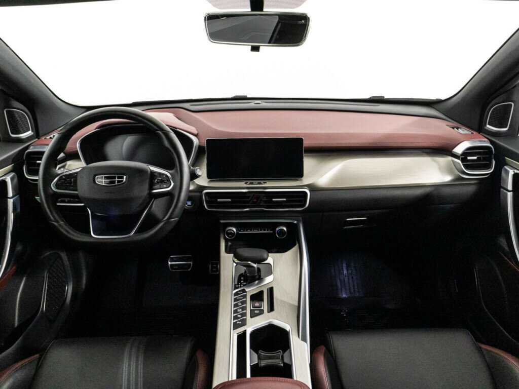 Geely Coolray с пробегом — 2023 год. Фото: #12