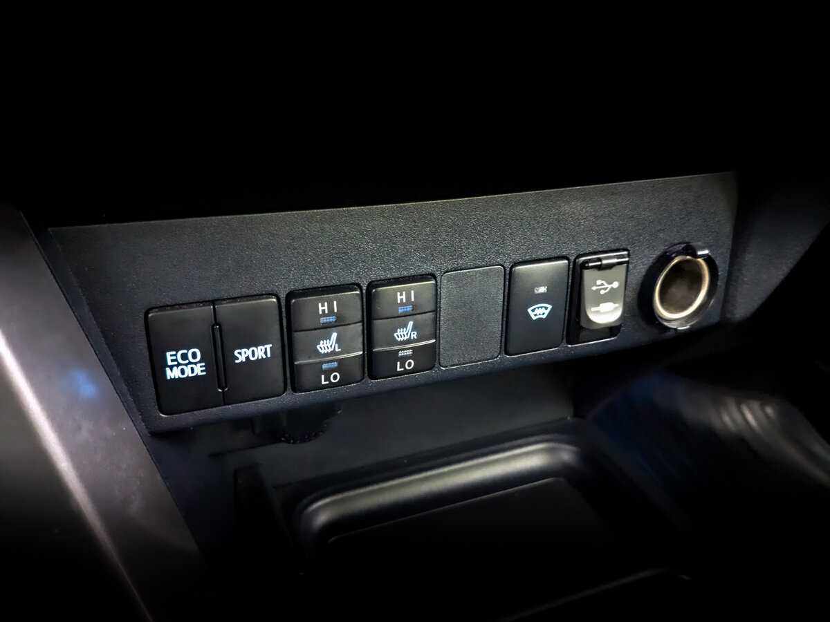 Toyota RAV4 с пробегом — 2017 год. Фото: #24