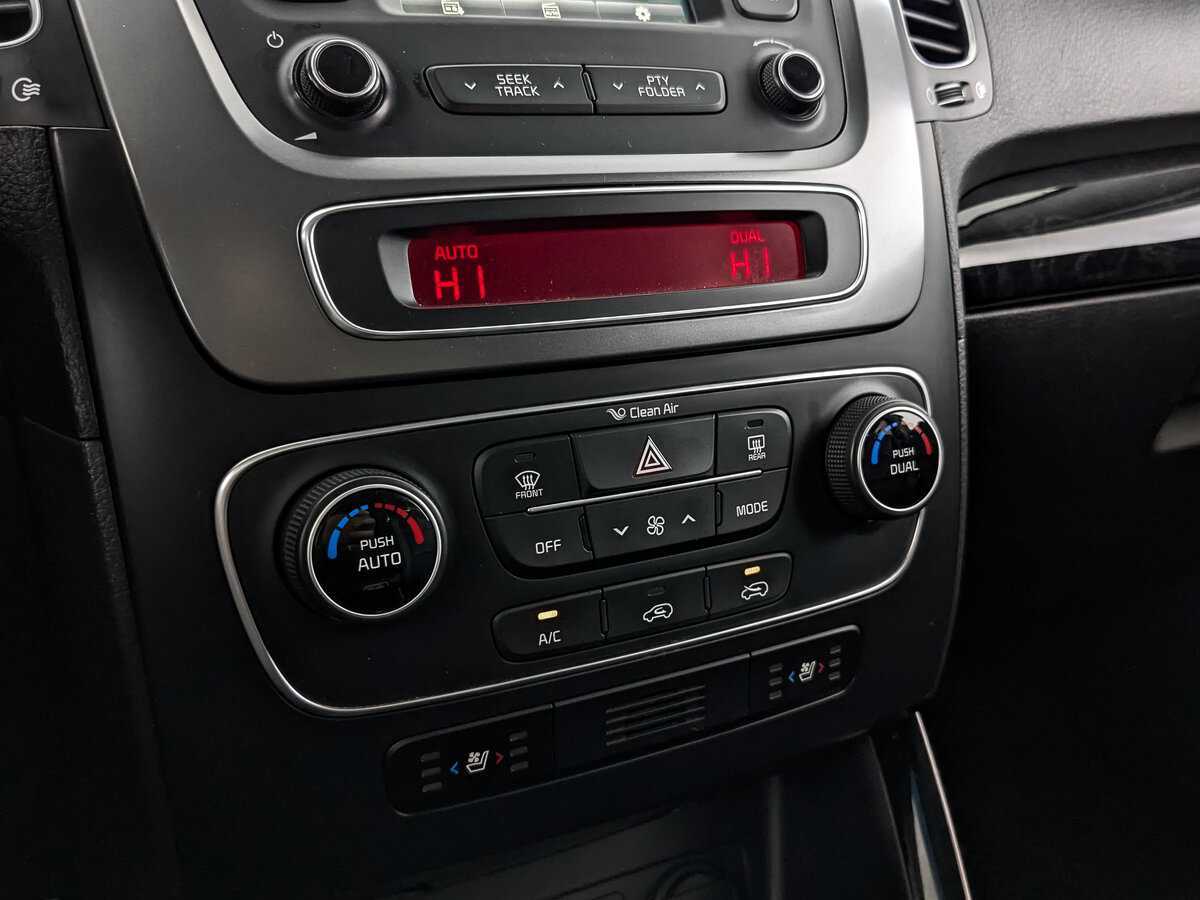 Kia Sorento с пробегом — 2018 год. Фото: #20