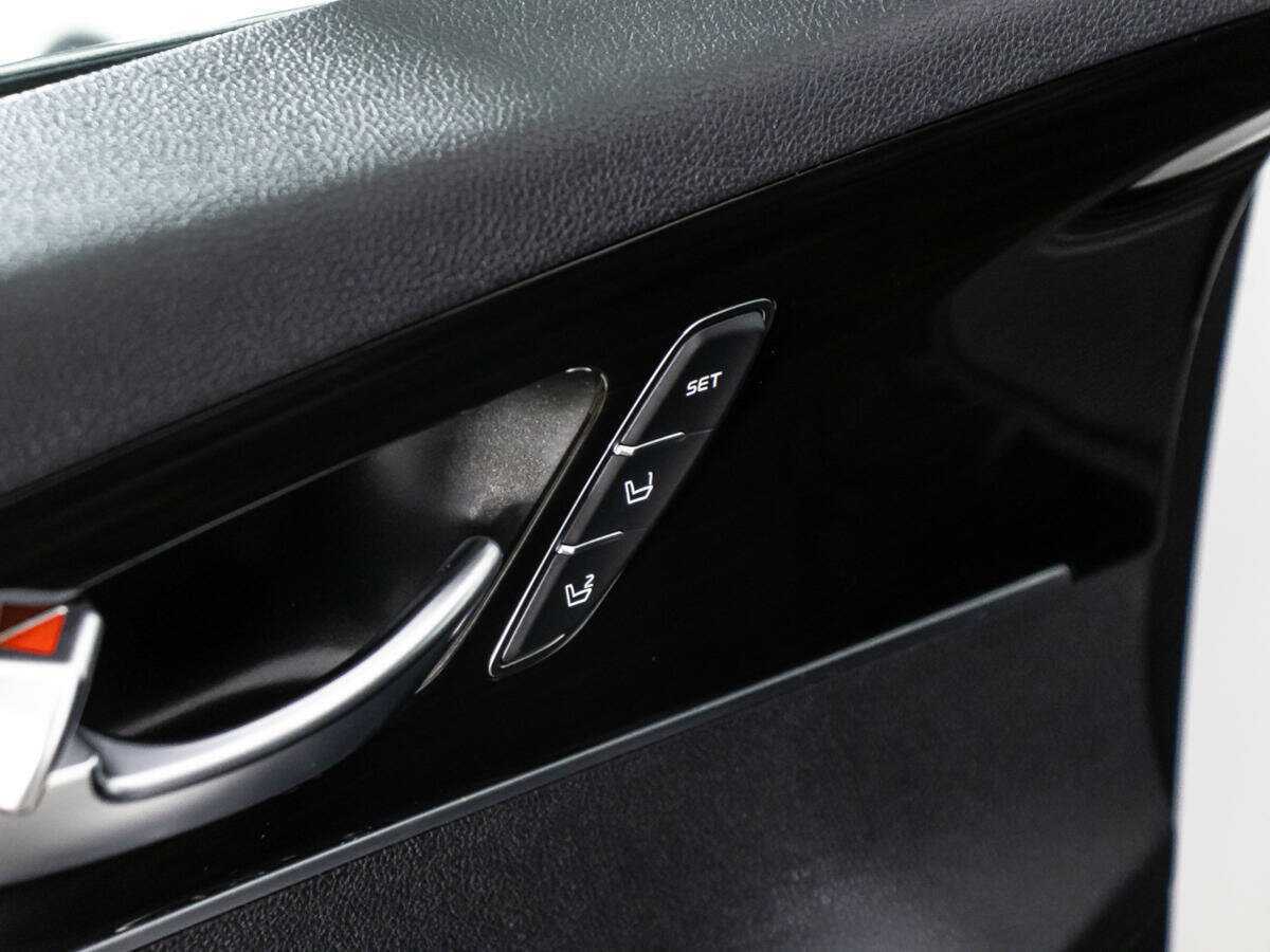 Kia Sorento с пробегом — 2017 год. Фото: #23