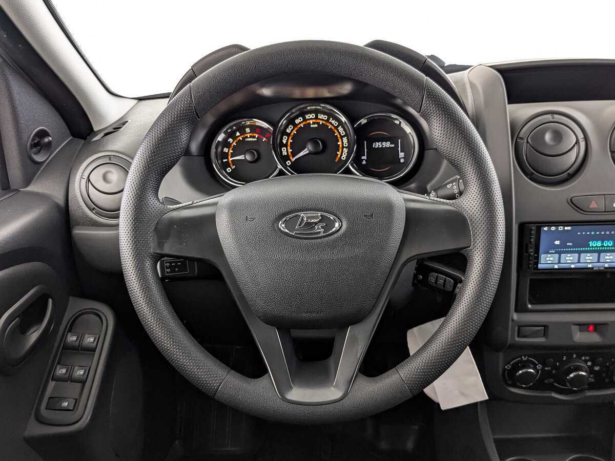 Lada (ВАЗ) Largus с пробегом — 2024 год. Фото: #20