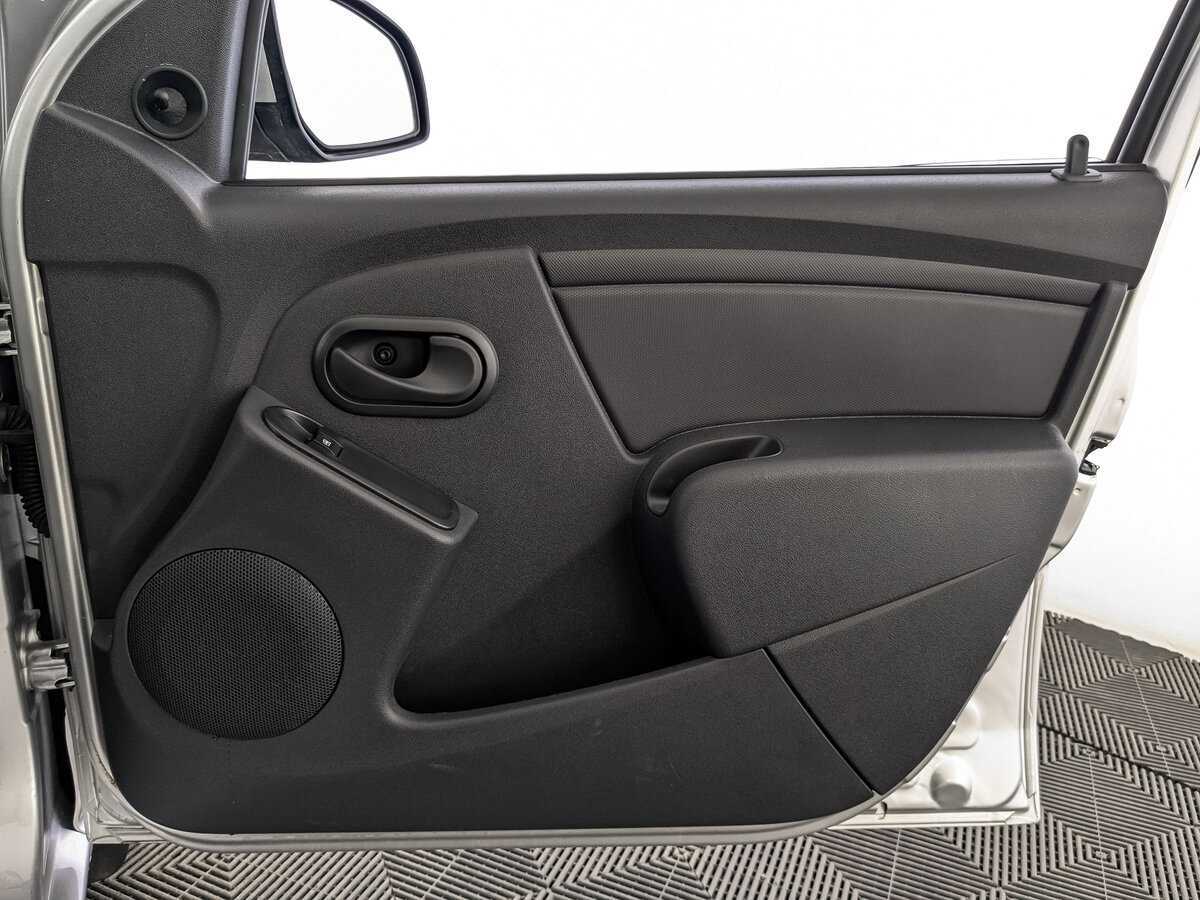 Lada (ВАЗ) Largus с пробегом — 2024 год. Фото: #23