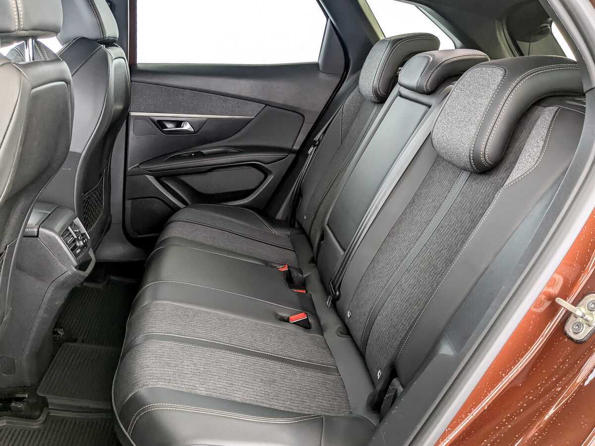 Peugeot 3008 с пробегом — 2019 год. Фото: #11