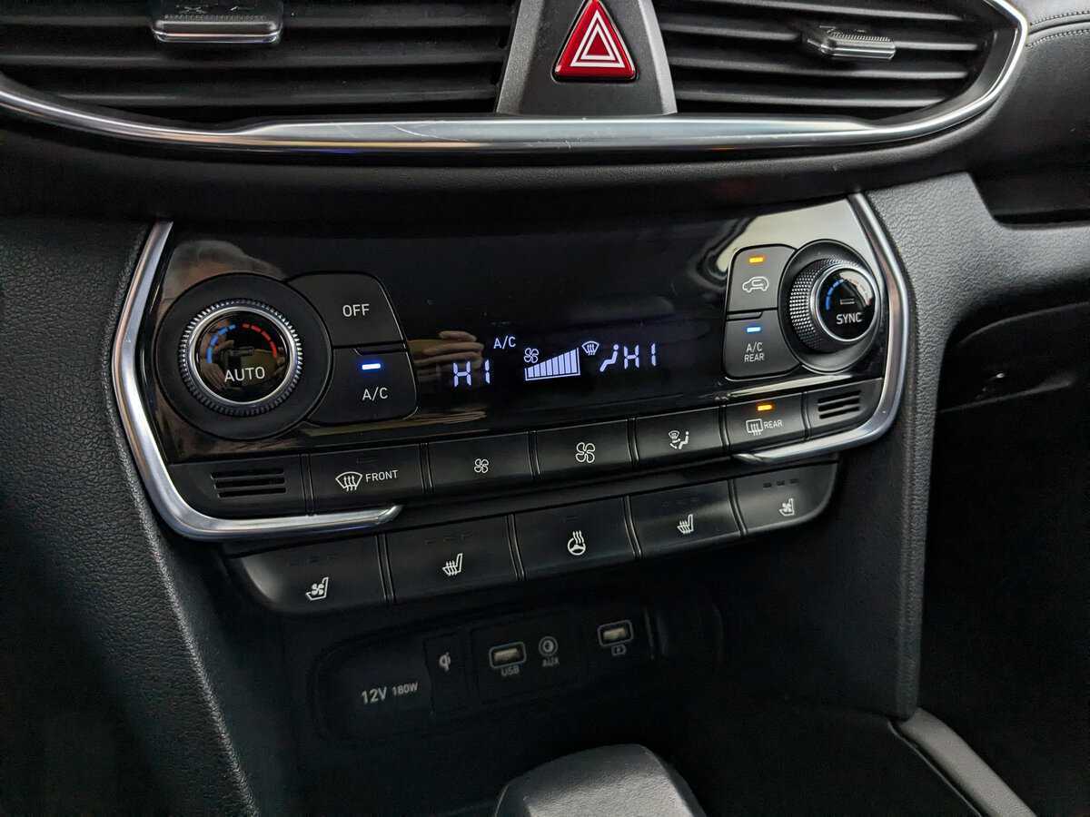 Hyundai Santa Fe с пробегом — 2020 год. Фото: #19