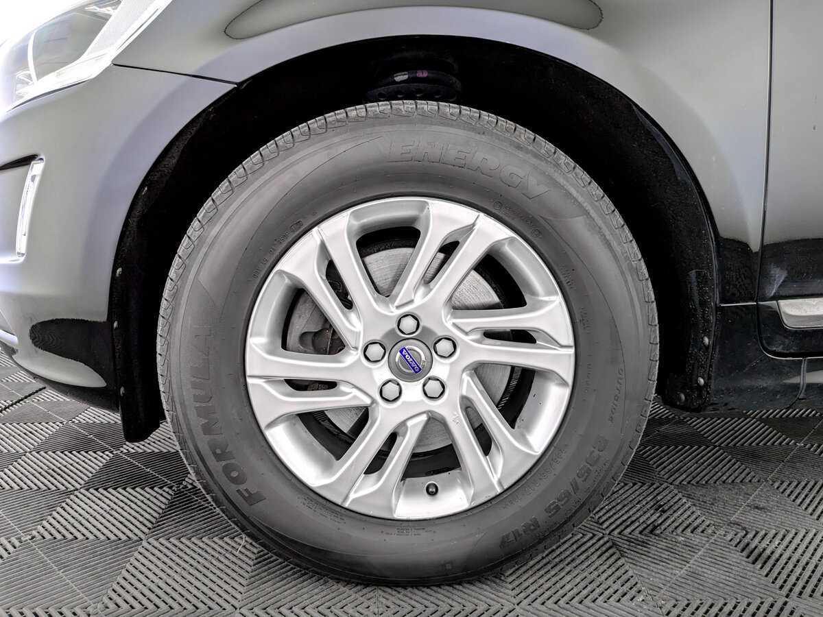 Volvo XC60 с пробегом — 2017 год. Фото: #17