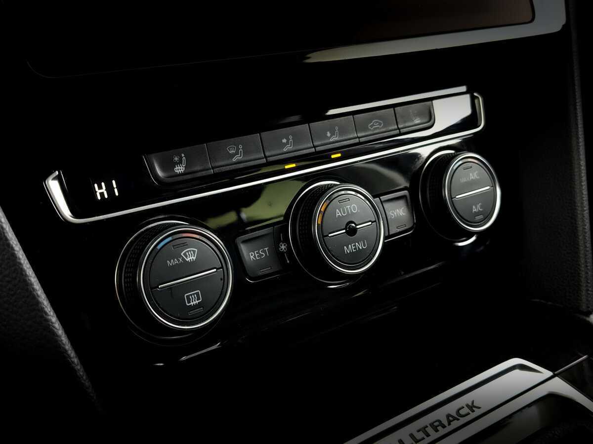 Volkswagen Passat с пробегом — 2018 год. Фото: #25