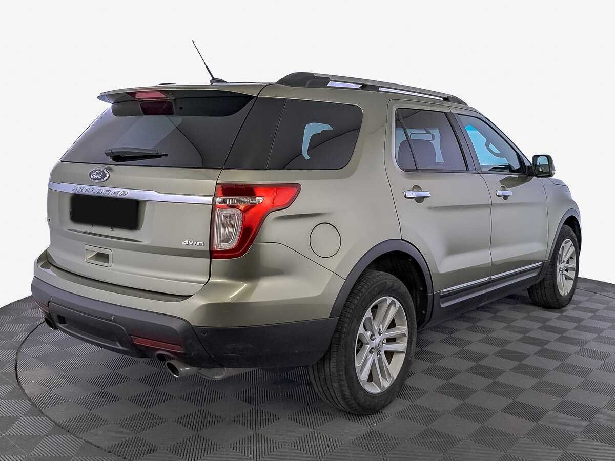 Ford Explorer с пробегом — 2014 год. Фото: #4