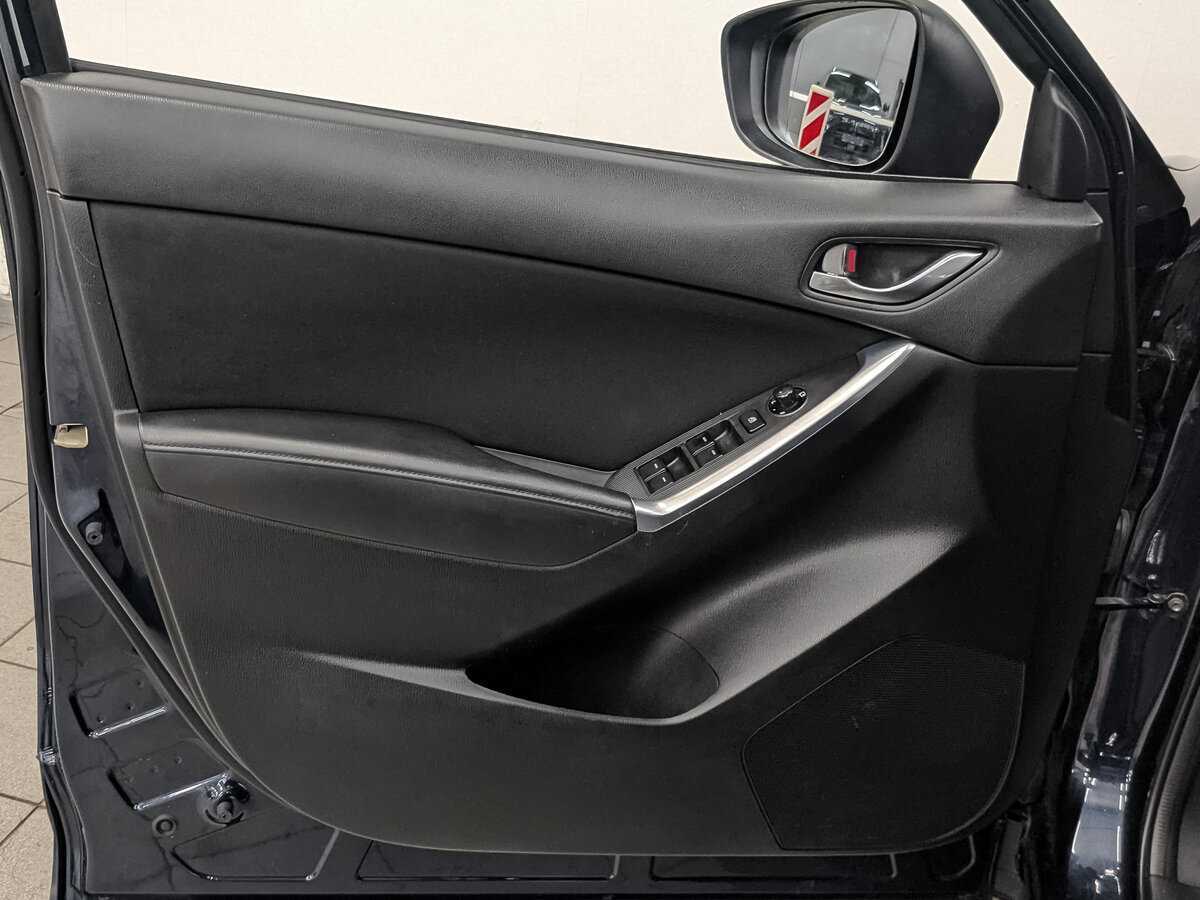 Mazda CX-5 с пробегом — 2014 год. Фото: #18