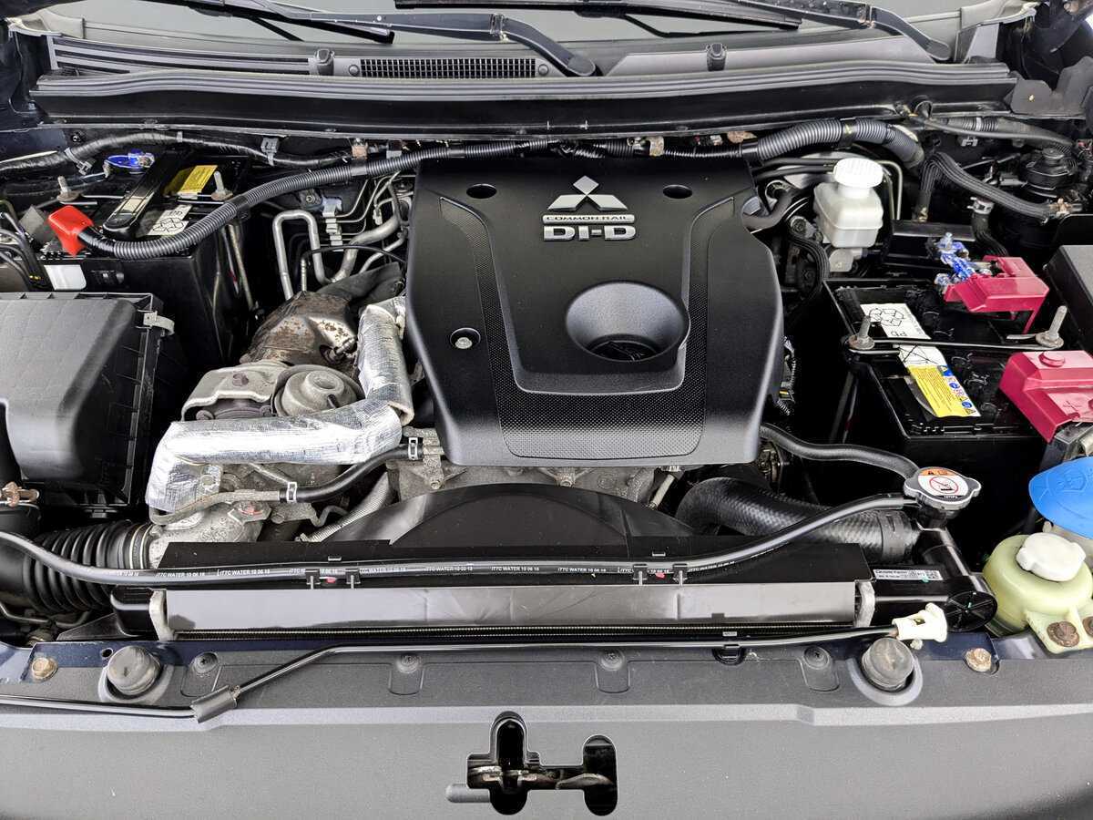 Mitsubishi Pajero Sport с пробегом — 2019 год. Фото: #6