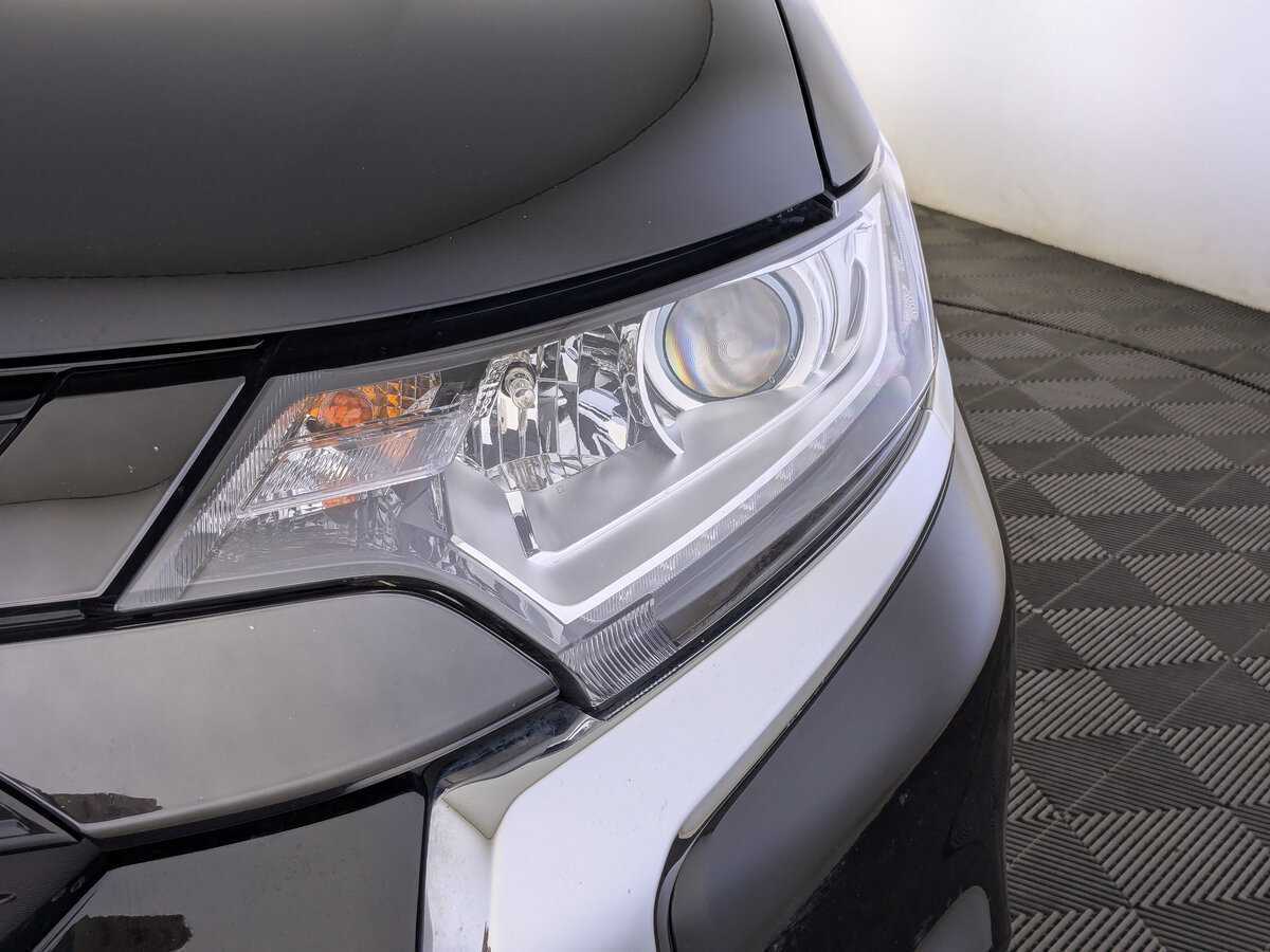 Mitsubishi Outlander с пробегом — 2021 год. Фото: #10
