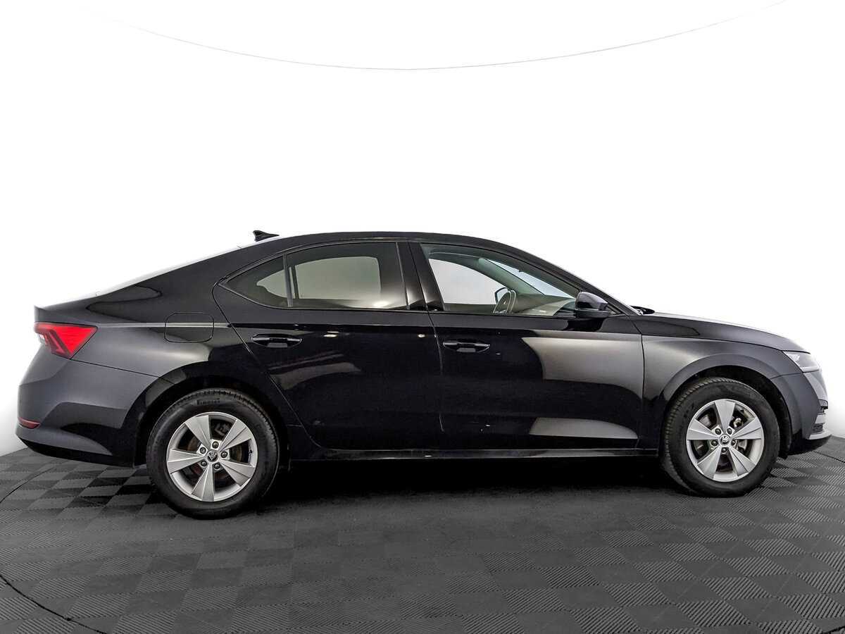 Skoda Octavia с пробегом — 2021 год. Фото: #3