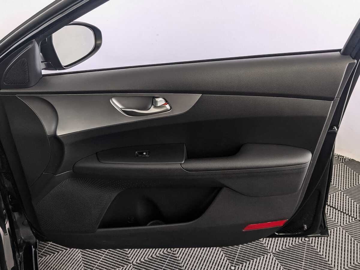 Kia Cerato с пробегом — 2022 год. Фото: #22