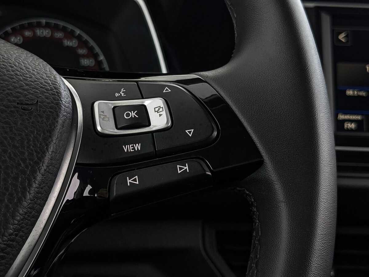 Volkswagen Jetta с пробегом — 2020 год. Фото: #24