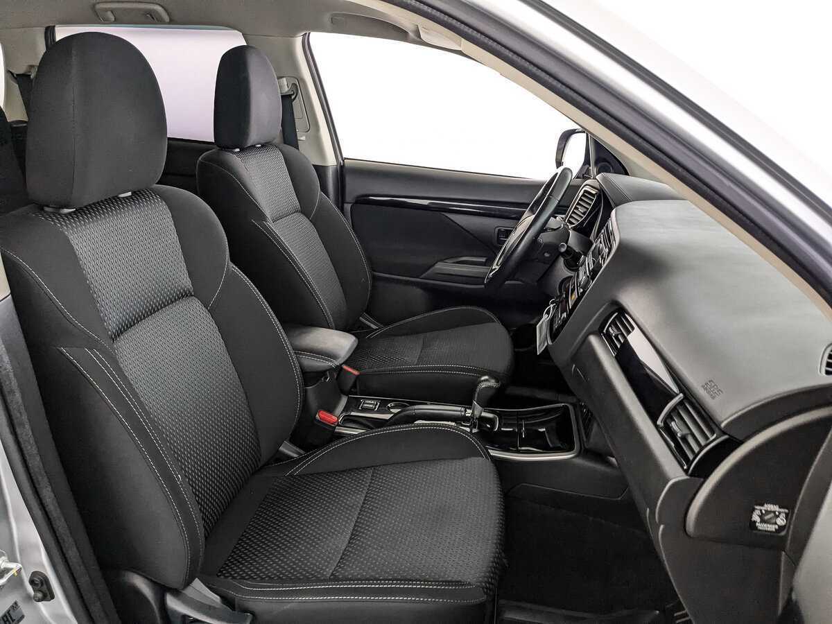Mitsubishi Outlander с пробегом — 2019 год. Фото: #23