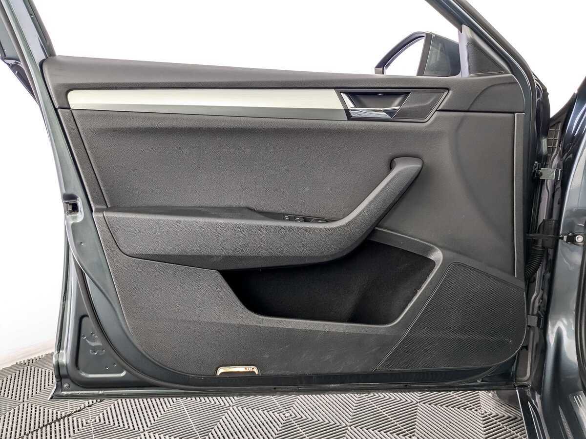 Skoda Superb с пробегом — 2018 год. Фото: #16