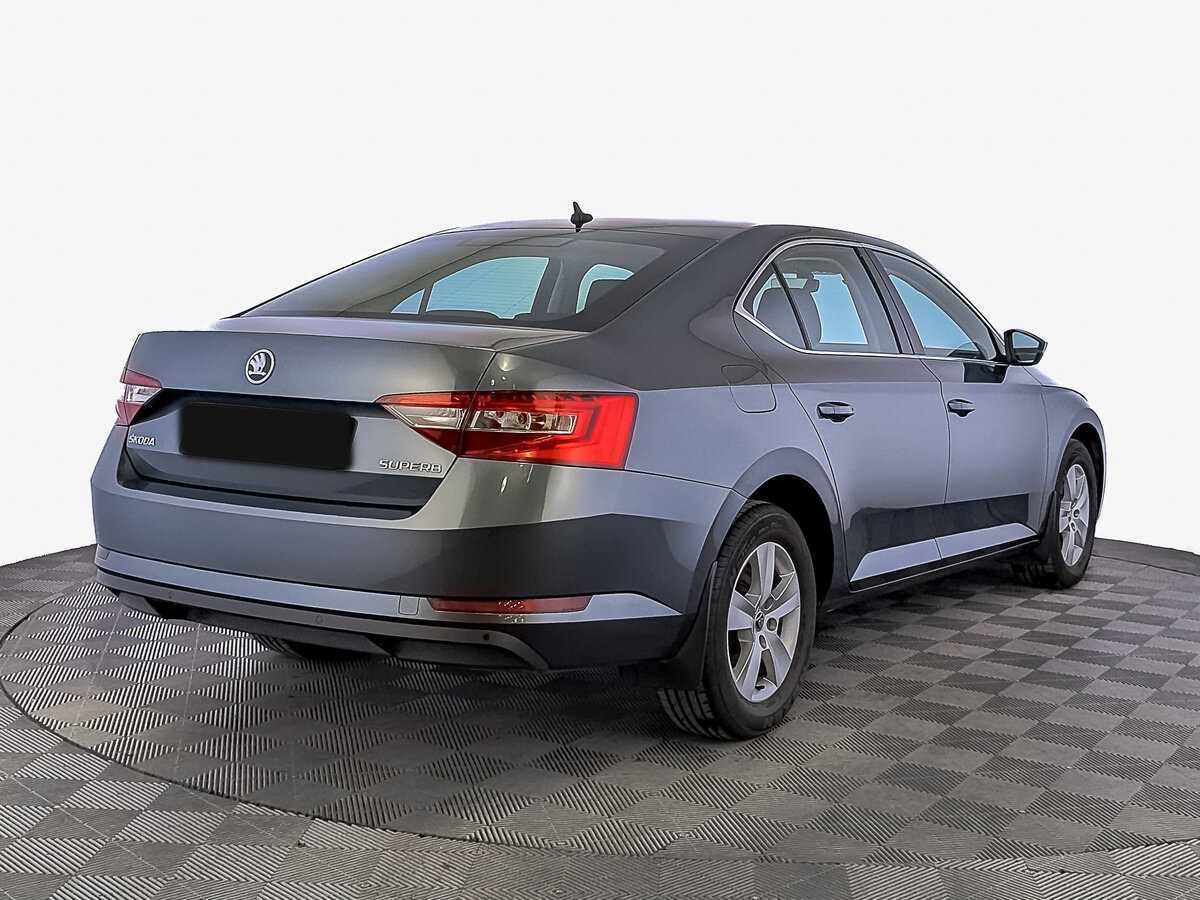 Skoda Superb с пробегом — 2018 год. Фото: #4