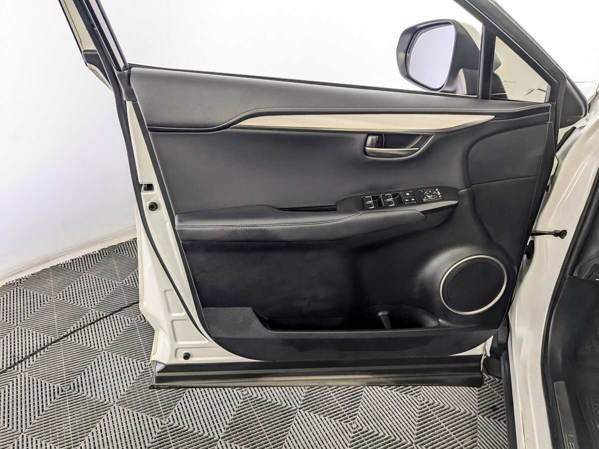 Lexus NX с пробегом — 2018 год. Фото: #18