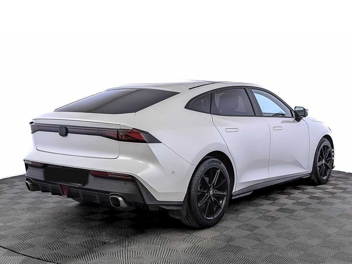 Changan UNI-V с пробегом — 2023 год. Фото: #4