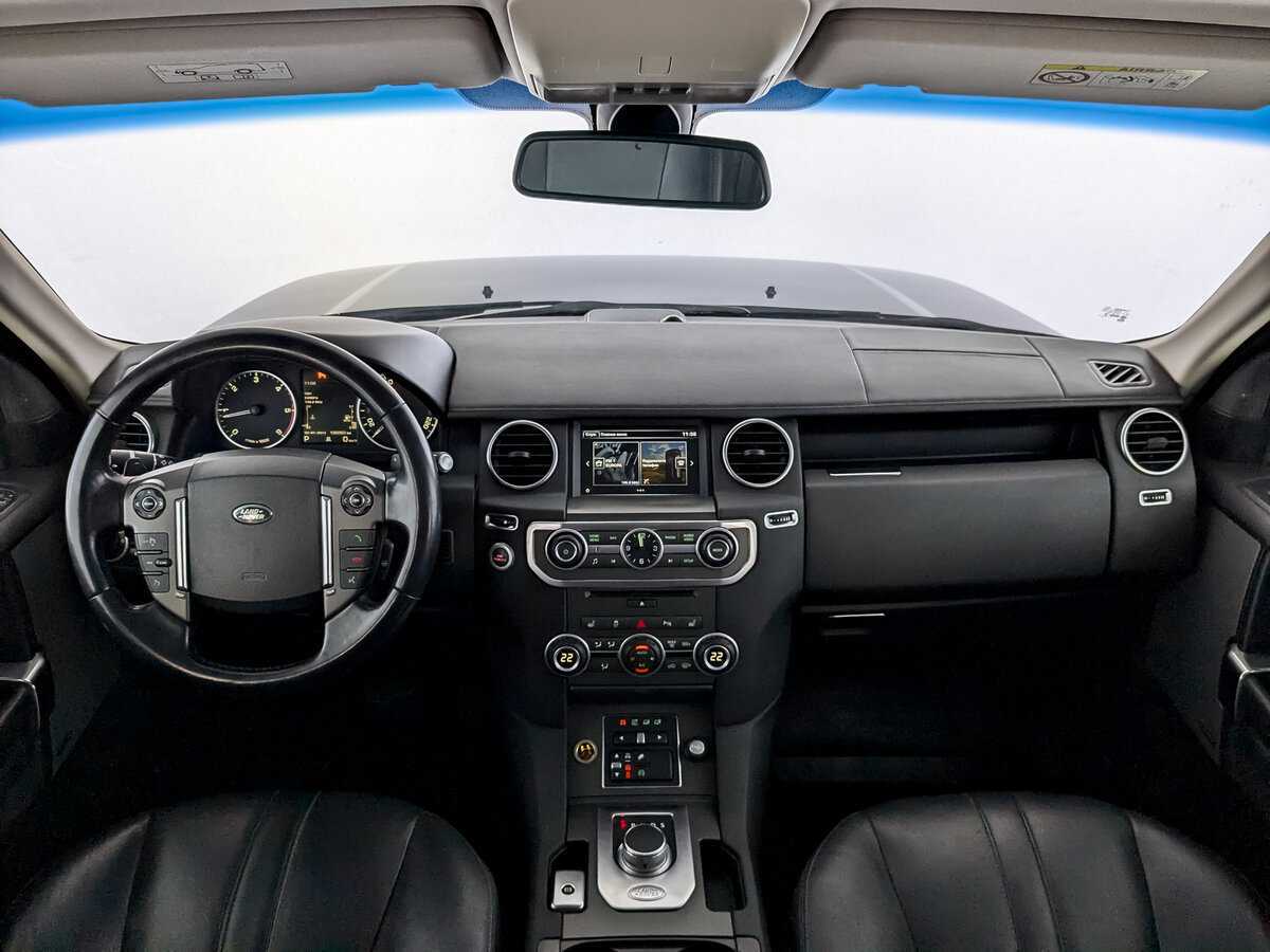 Land Rover Discovery с пробегом — 2015 год. Фото: #12