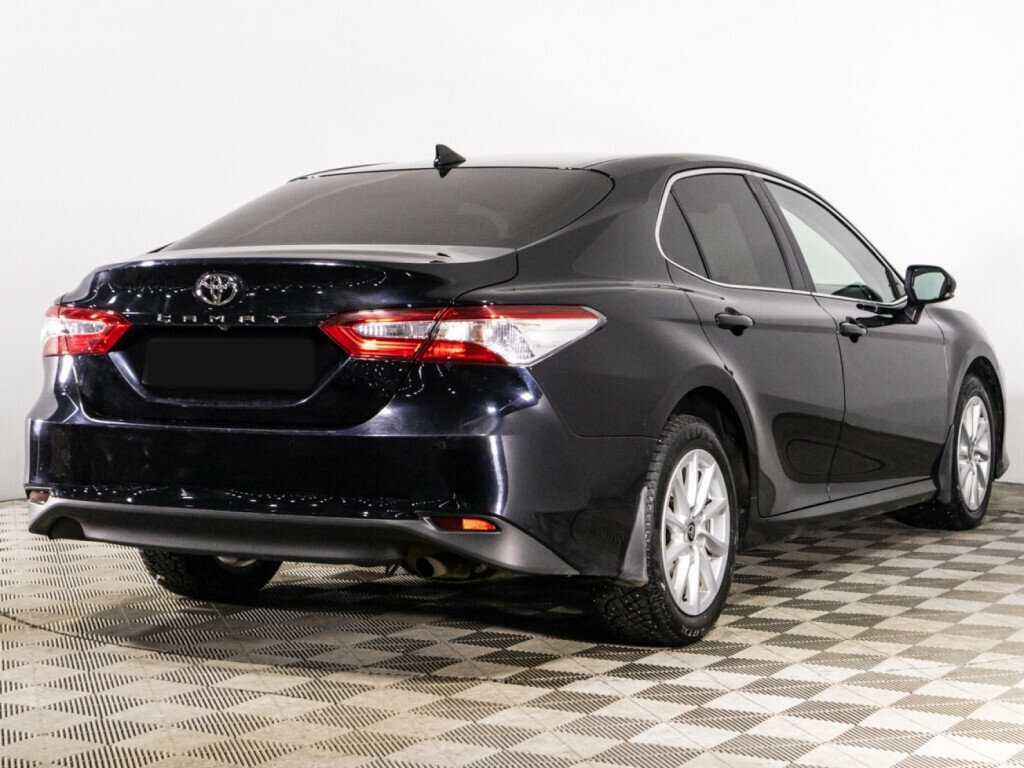 Toyota Camry с пробегом — 2021 год. Фото: #4