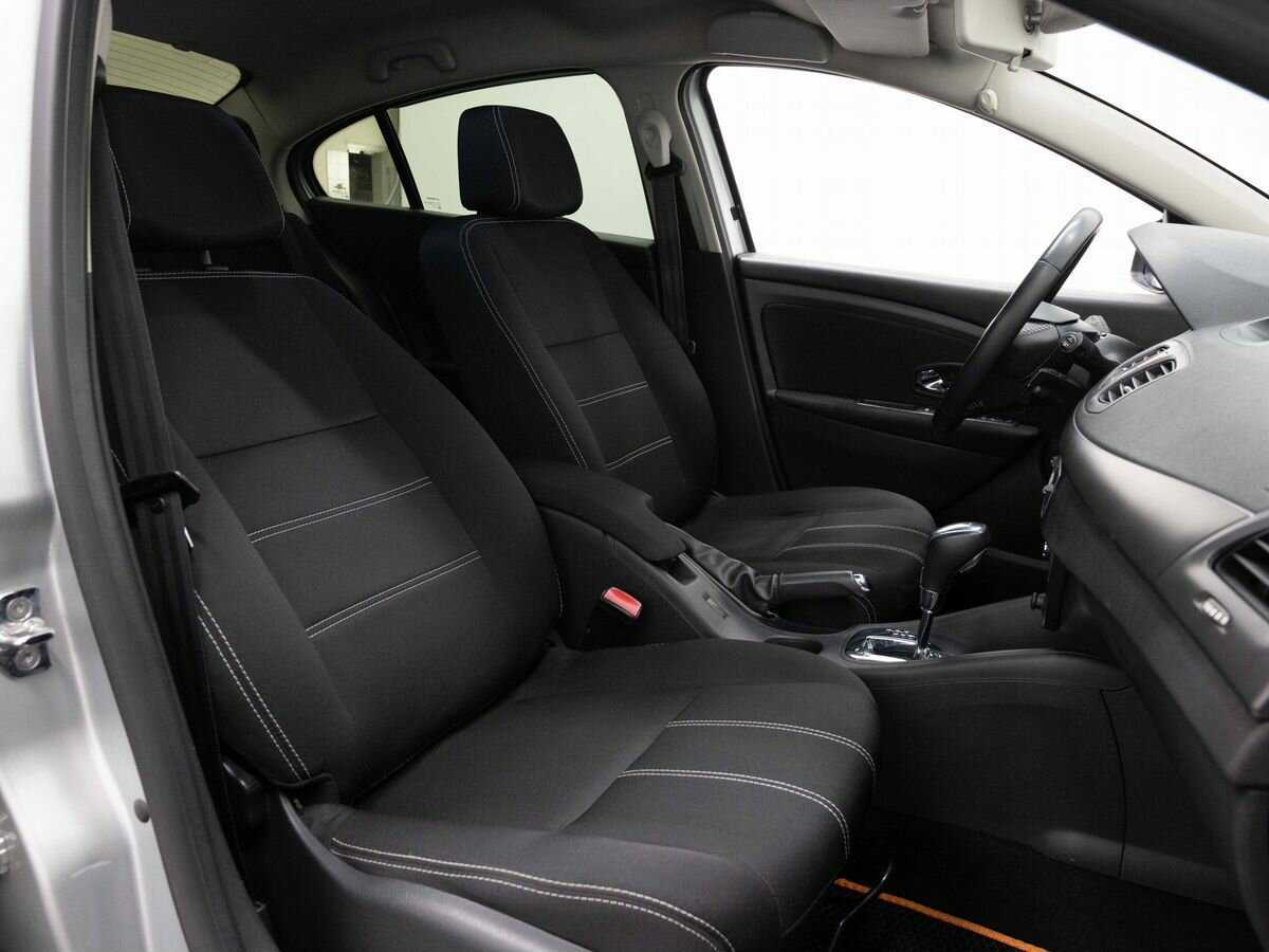 Renault Fluence с пробегом — 2013 год. Фото: #12