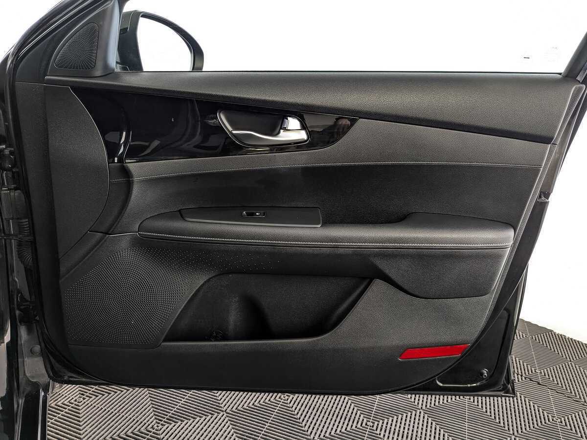 Kia Cerato с пробегом — 2020 год. Фото: #23