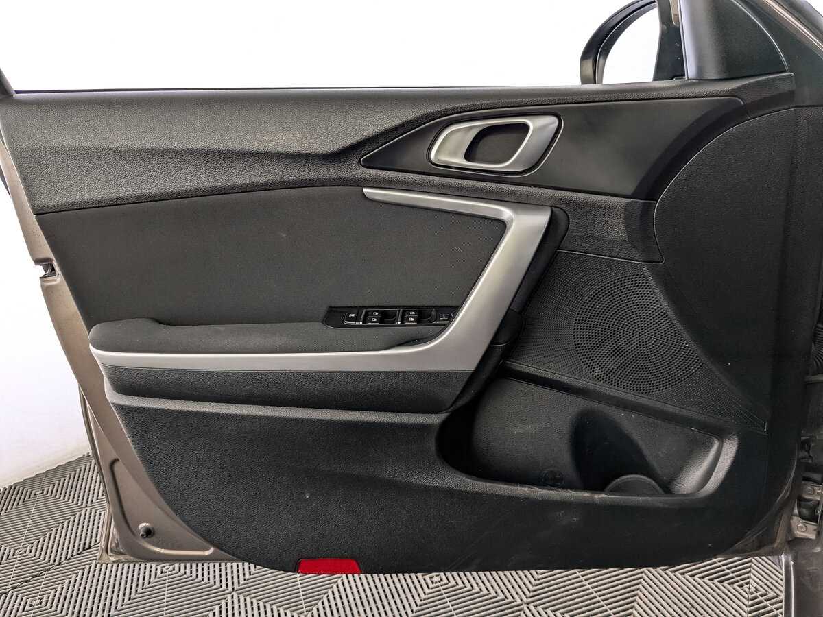 Kia Ceed с пробегом — 2021 год. Фото: #18