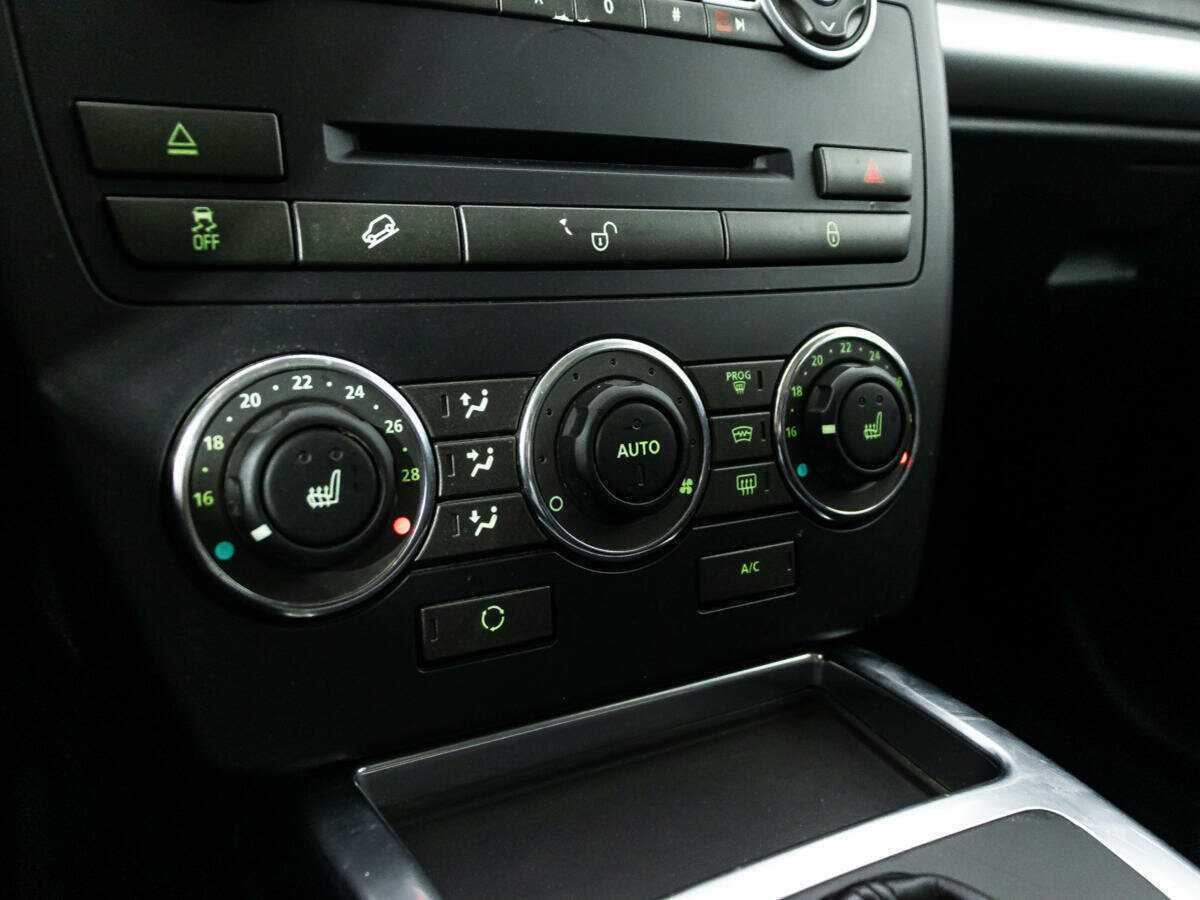 Land Rover Freelander с пробегом — 2013 год. Фото: #14