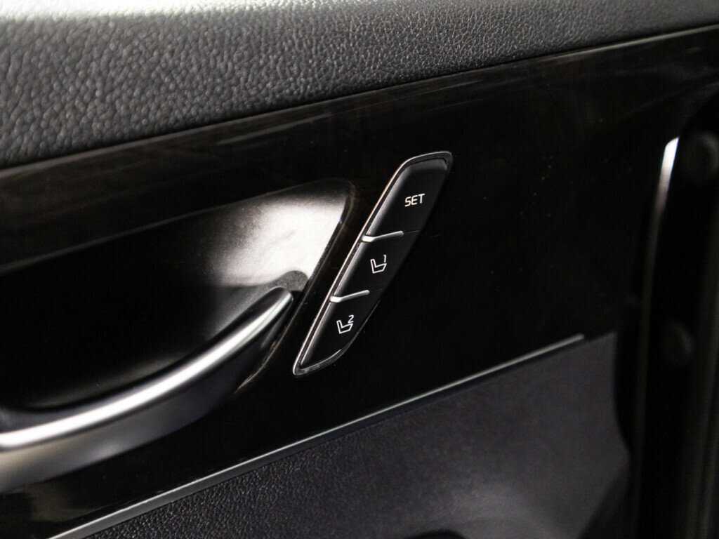 Kia Sorento с пробегом — 2015 год. Фото: #20