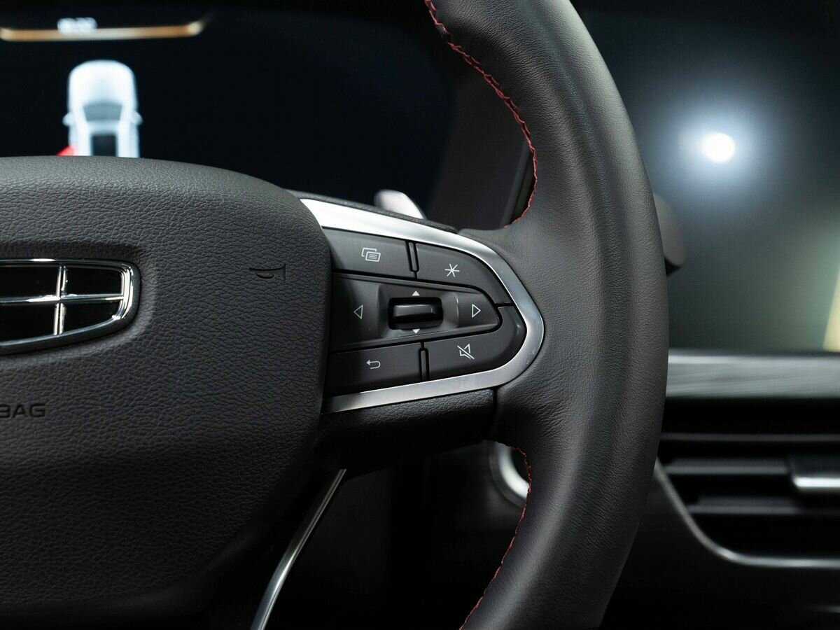 Geely Tugella с пробегом — 2023 год. Фото: #17