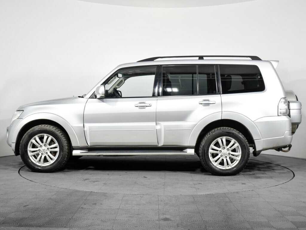 Mitsubishi Pajero с пробегом — 2013 год. Фото: #7