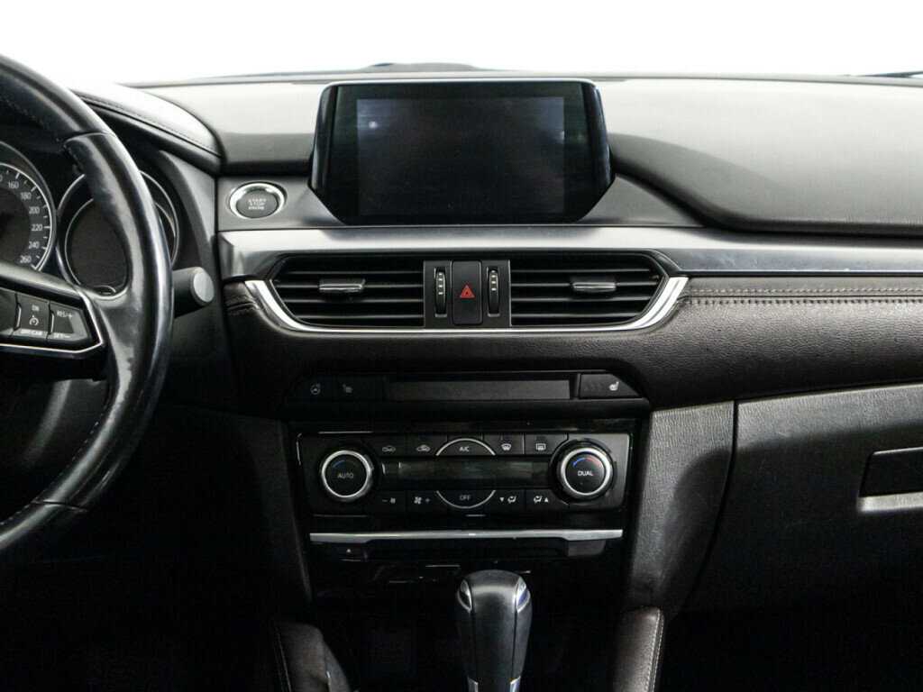 Mazda 6 с пробегом — 2016 год. Фото: #13