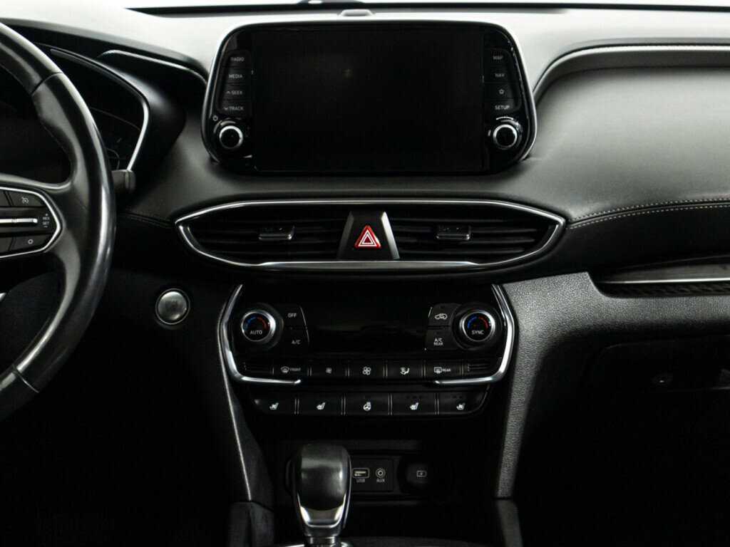 Hyundai Santa Fe с пробегом — 2019 год. Фото: #13