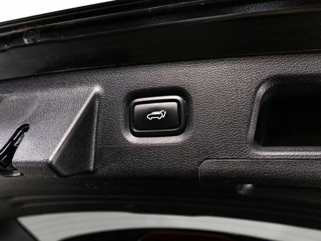 Hyundai Santa Fe с пробегом — 2019 год. Фото: #14