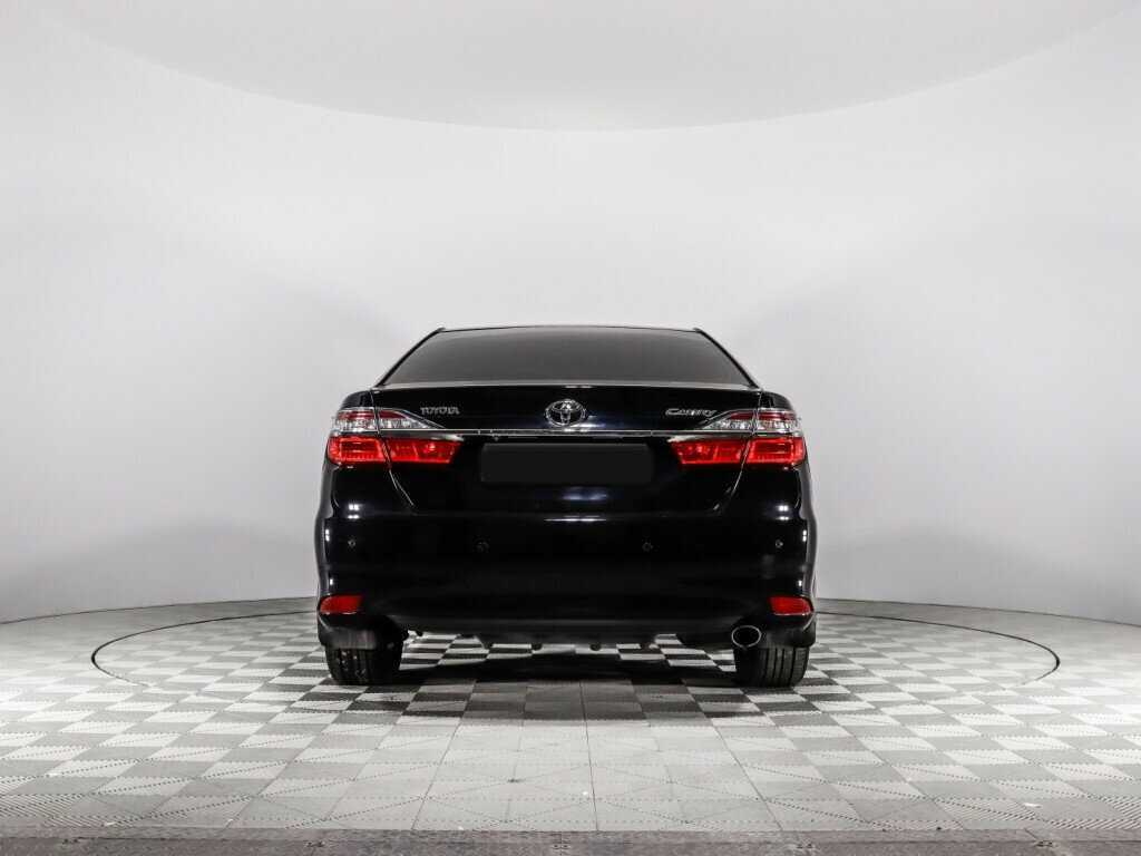 Toyota Camry с пробегом — 2016 год. Фото: #5
