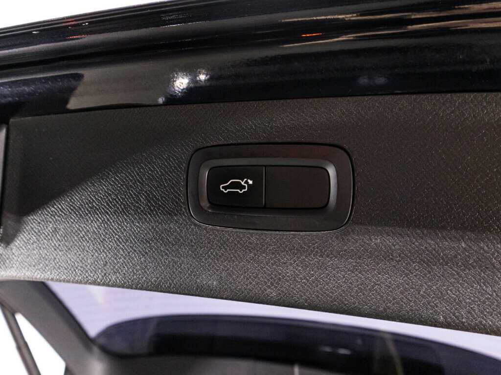 Volvo XC90 с пробегом — 2015 год. Фото: #15