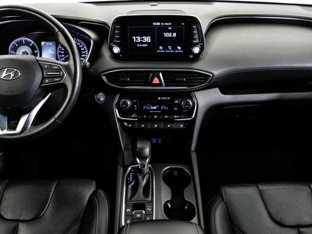 Hyundai Santa Fe с пробегом — 2018 год. Фото: #9