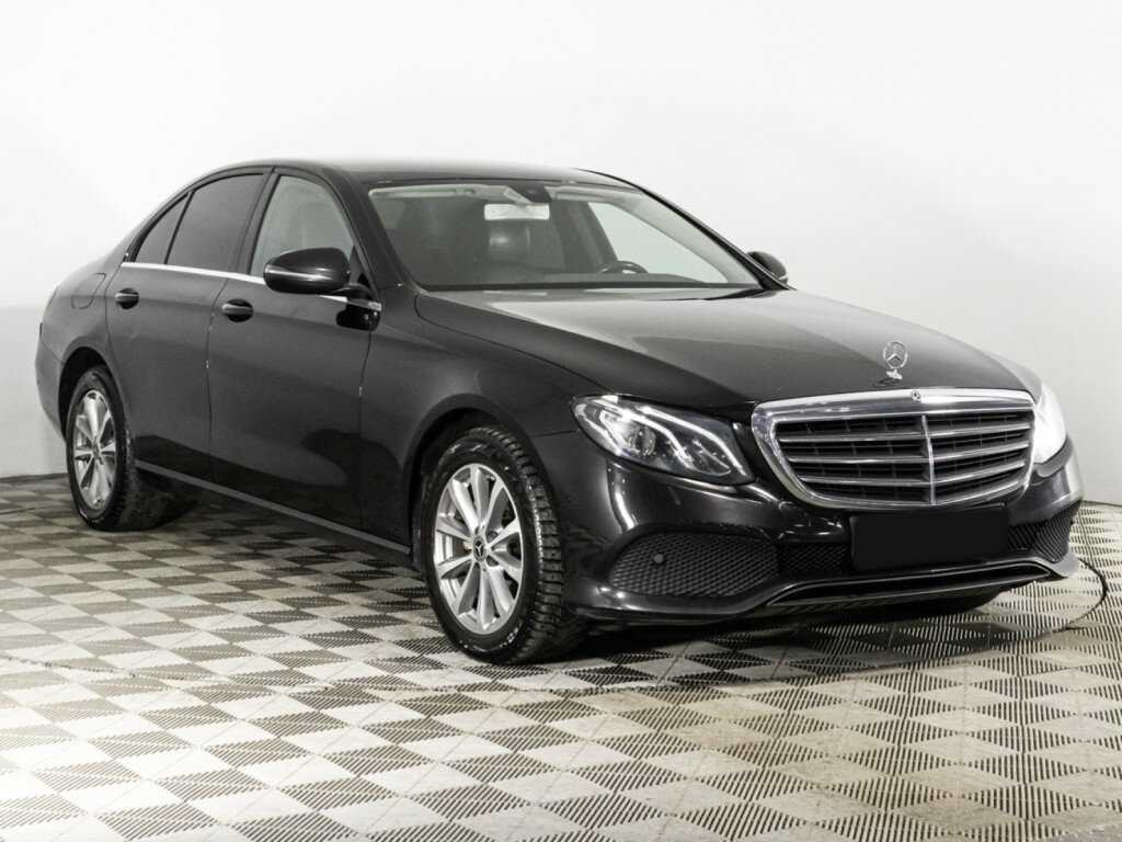 Mercedes-Benz E-Класс с пробегом — 2019 год. Фото: #2