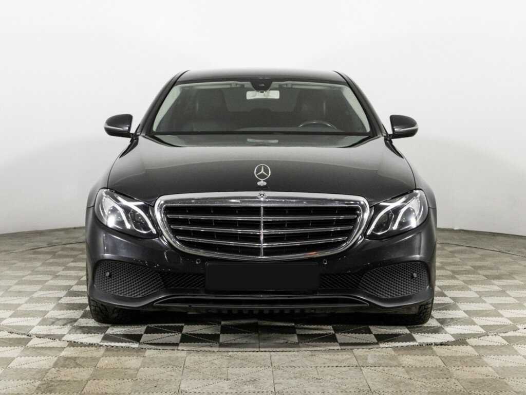 Mercedes-Benz E-Класс с пробегом — 2019 год. Фото: #1