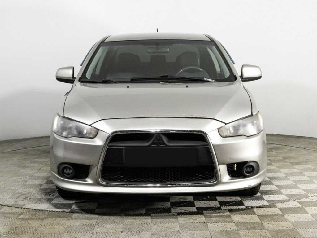 Mitsubishi Lancer с пробегом — 2012 год. Фото: #1